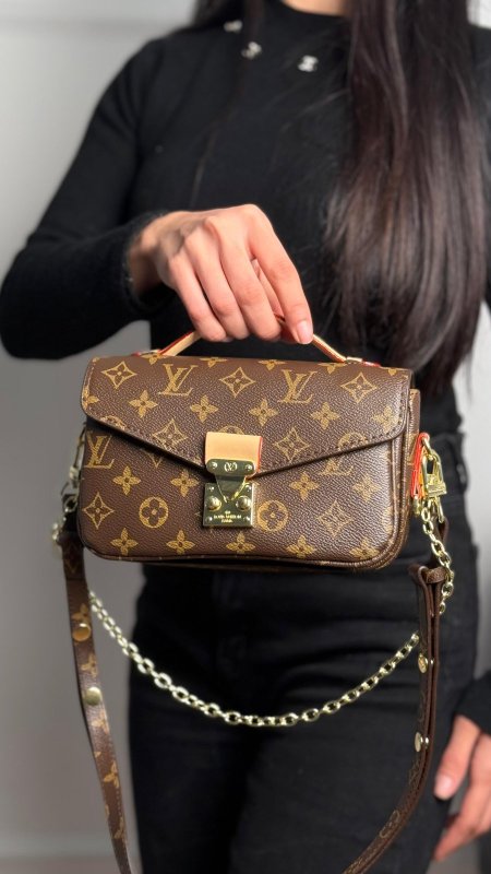 شنطة  -Louis Vuitton  / شامل علبة الشركة 83086